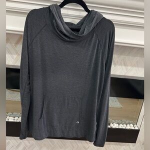 GAP GapFit Breathe Heathered Charcoal Grey Hooded Light Weight Workout Shirt XL
